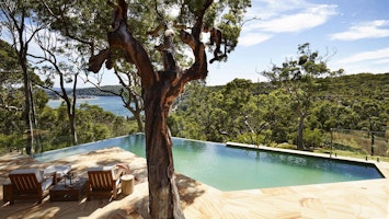 Pretty Beach House Pool