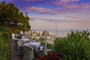 Danai Beach Resort grill 02