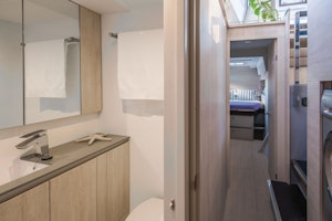 Moorings 5000 5000_cabin view