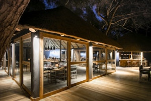 Serra Cafema Lodge Restaurant